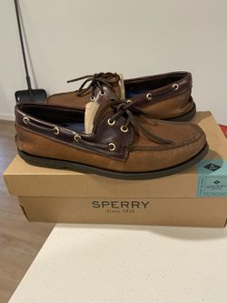 Men’s Sperrys Size 9