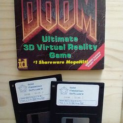 DOOM (1993) Shareware Discs In Original Box