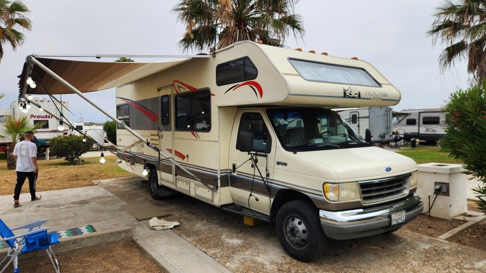 1992 Ford E350 Tioga Arrow for Sale in San Bernardino, CA - OfferUp
