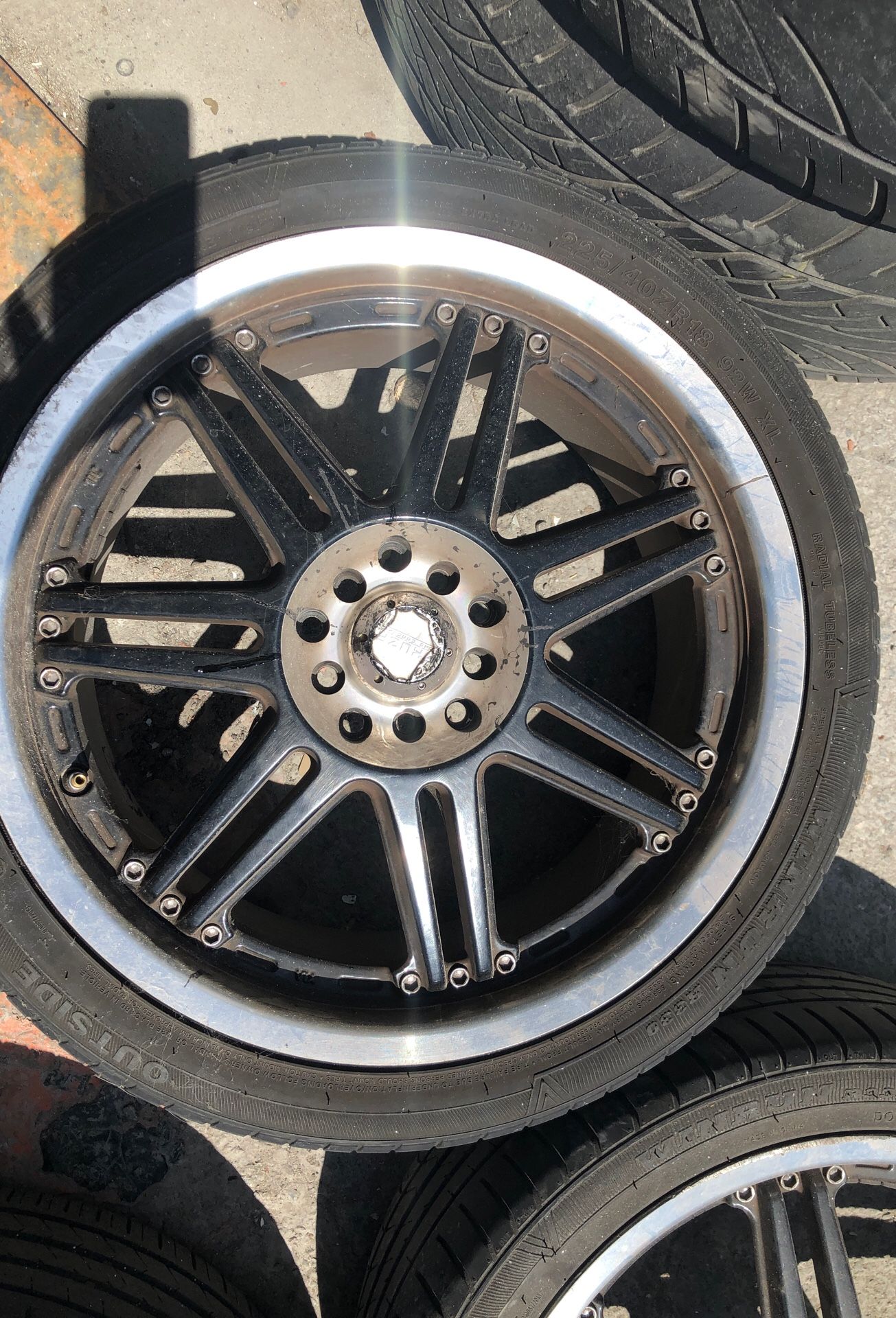 AkuZa 18” wheel