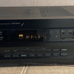 Pioneer VSX-D409 Dolby Digital Audio Video Multi-Channel A/V Receiver No Remote!