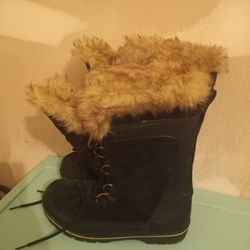 New Womens Black Fur Boots Size 10