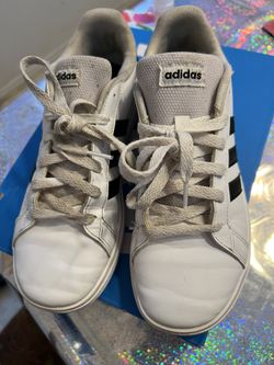 Used Kids Adidas Shoes Size 5 1/2