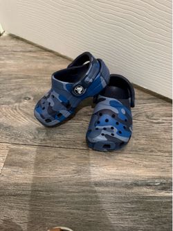 Toddler crocs 5c