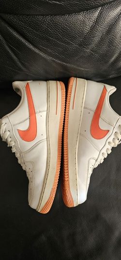 Nike Air Force 1 Low '07
Safety Orange