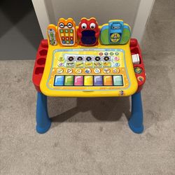 VTech Touch and Learn activity desk