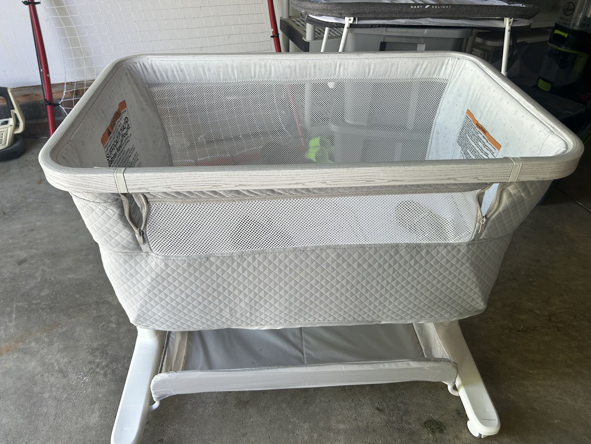 Motorized Rocking Bassinet