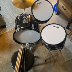 Kids Drum Set Like New 