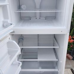 Precioso Refrigerador Whirlpool Listo Para Usar Super Limpio Lo Tengo Conectado $180