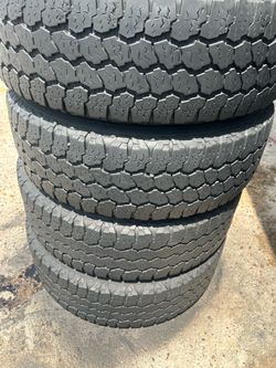Set of LT 275/70/18