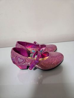 New disney shoes for girls, size  9/ Zapatos Disney nuevos para niñas, Nro 9