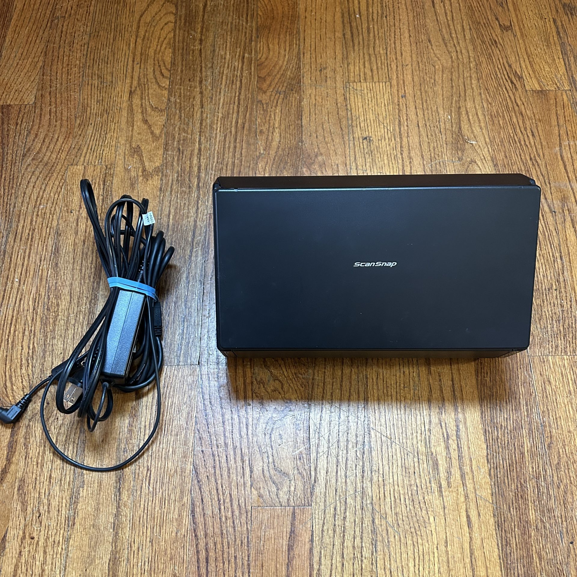 Fujitsu ScanSnap iX500 Document Scanner