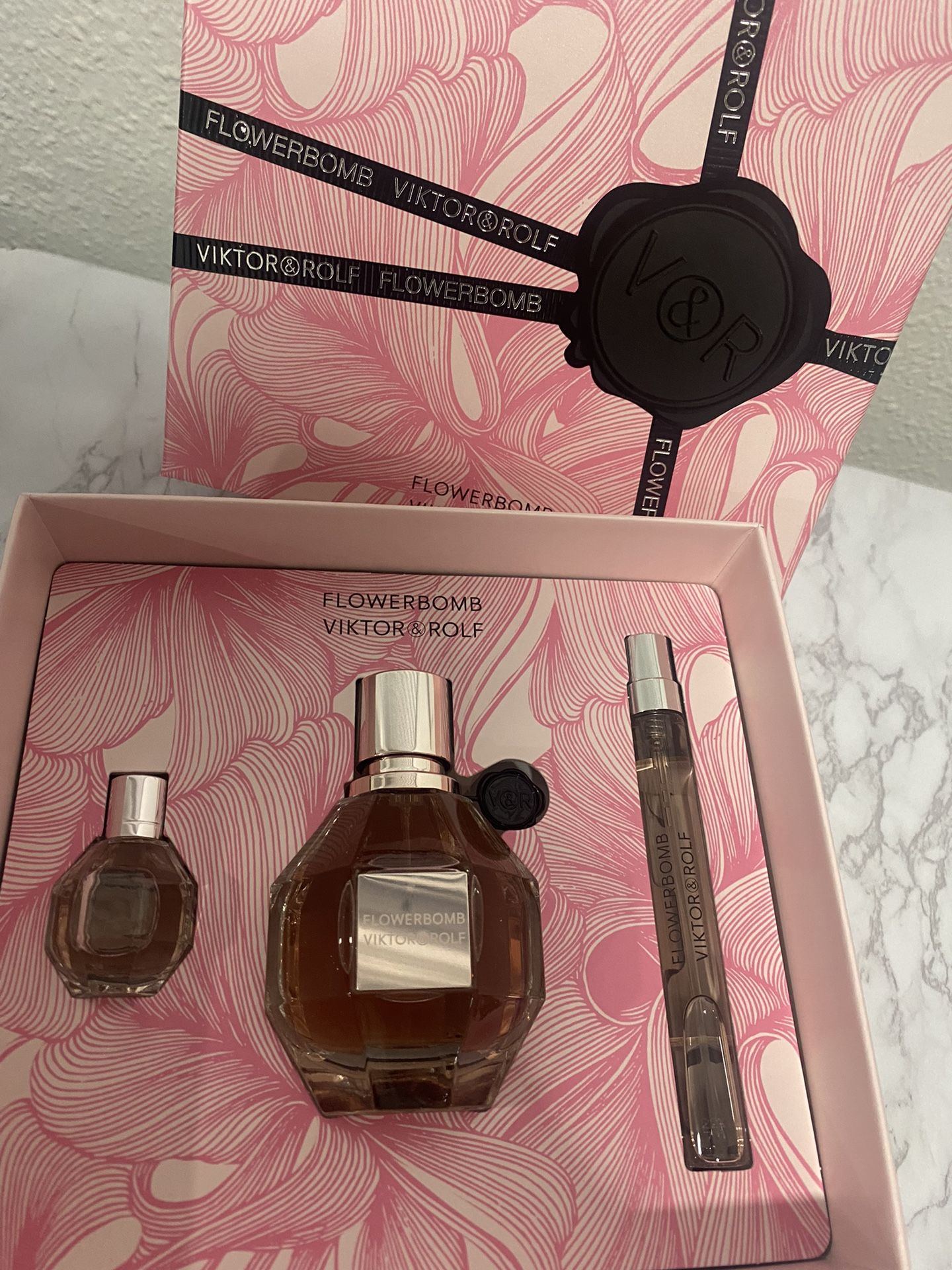 Flowerbomb Perfume Set