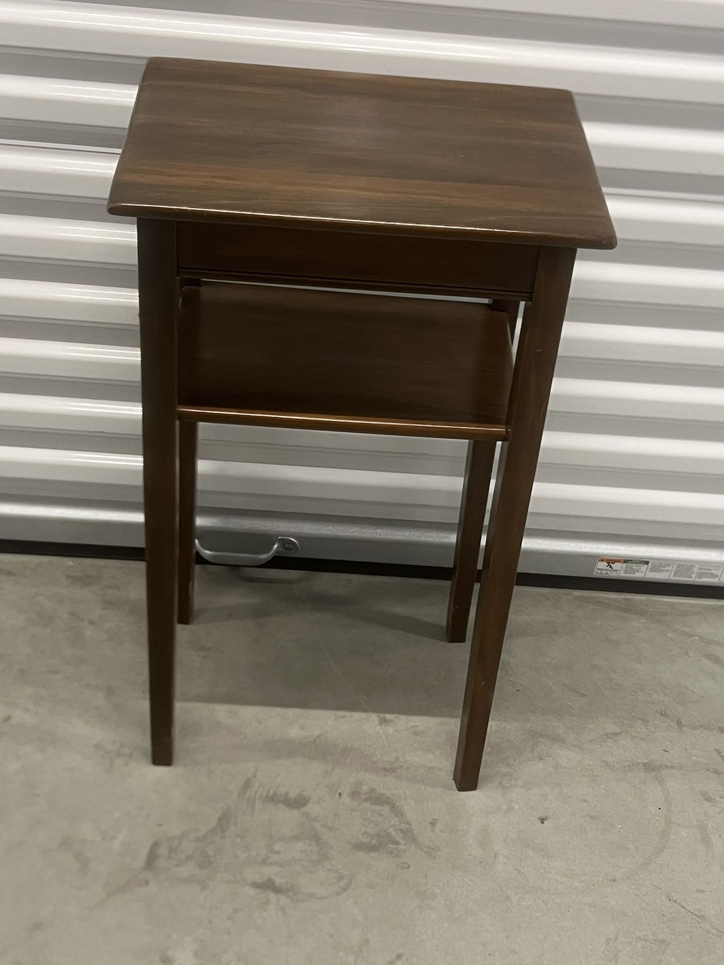 Vintage Solid Wood 2 Tier Plant Stand End Table Beautiful. This stunning piece is Used in good condition with some minor cosmetic blemishes. These ble