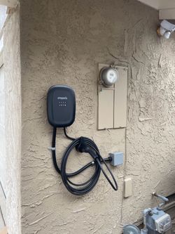 Tesla wall connector Charger level 2 EV charger 220v Nema 1450