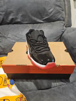 Jordan 11 Low Bred