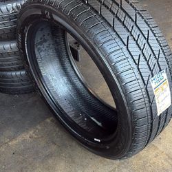 285/45/22 BRIDGESTONE- ONE TIRE SEMI NEW - DOT 2025
