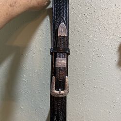 vintage. Nocona Genuine Leather Silver  buckle Belt - Size 38 women’s