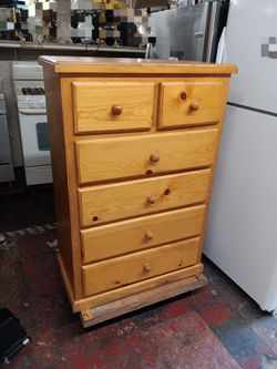 Pine 6-drawer vertical dresser 32.5"width