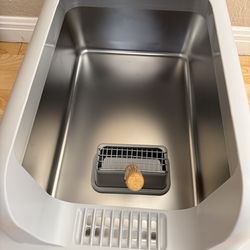 Stainless steel cat litter box