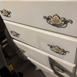 White wood dresser