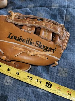 Baseball Glove. Like New. No Stains