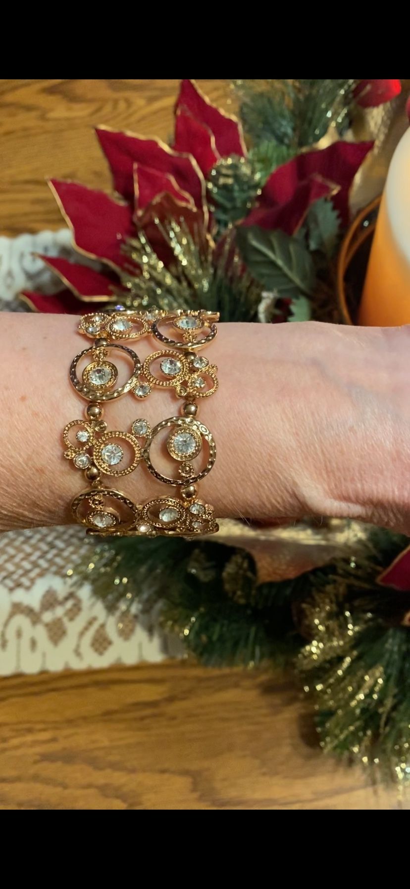 Gold Tone Holiday Bracelet