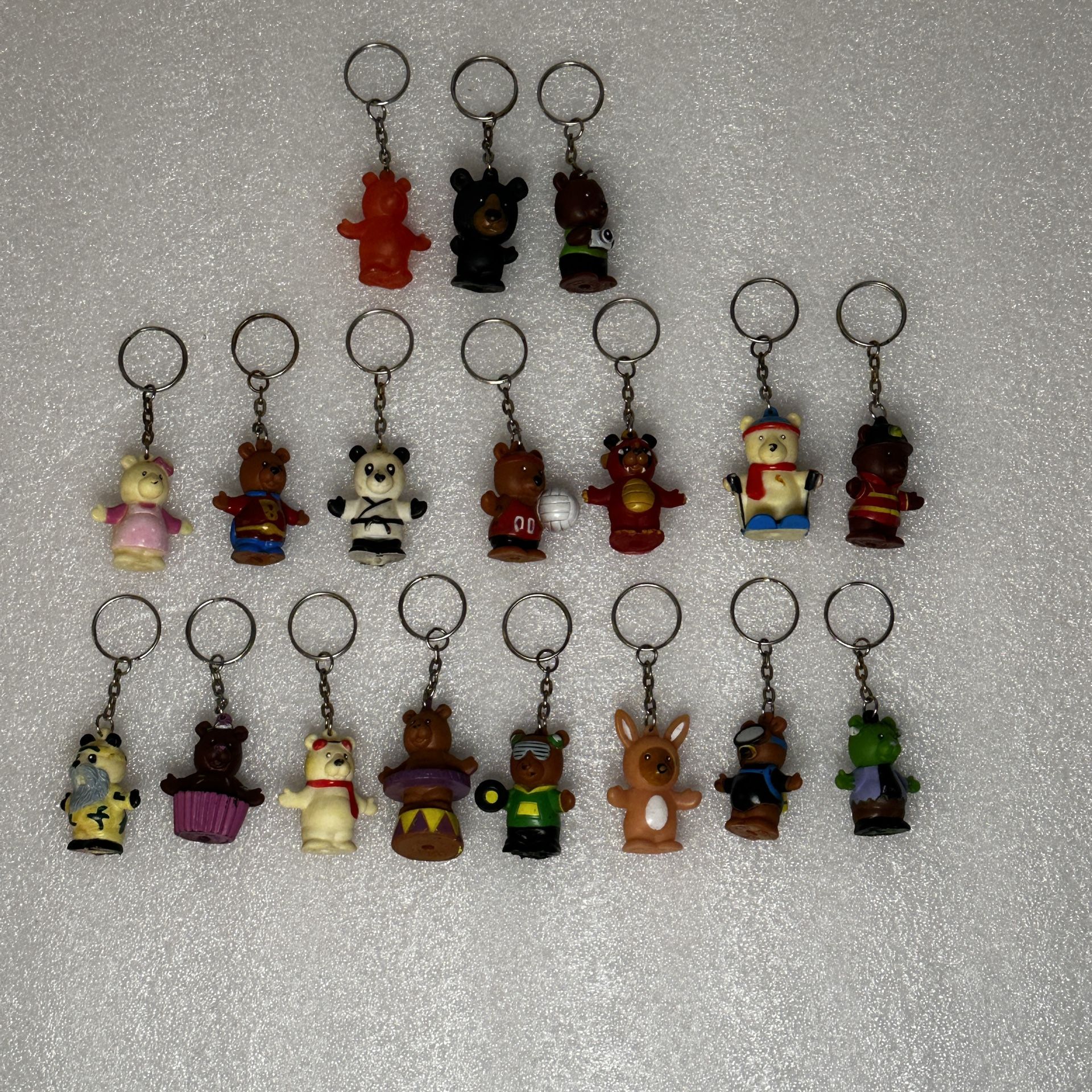 Vintage Gao Nanbei Mini Rubber Bear Keychain # 0314 70's 80's Retro Lot of 18