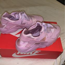 Women’s Nike Huarache Run Pink