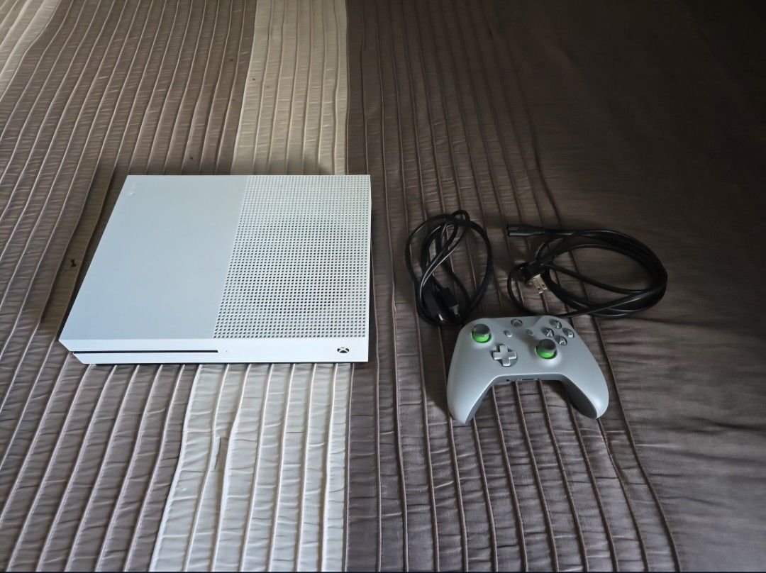 Xbox One S