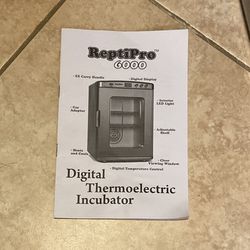 Digital Thermoelectric Incubator 