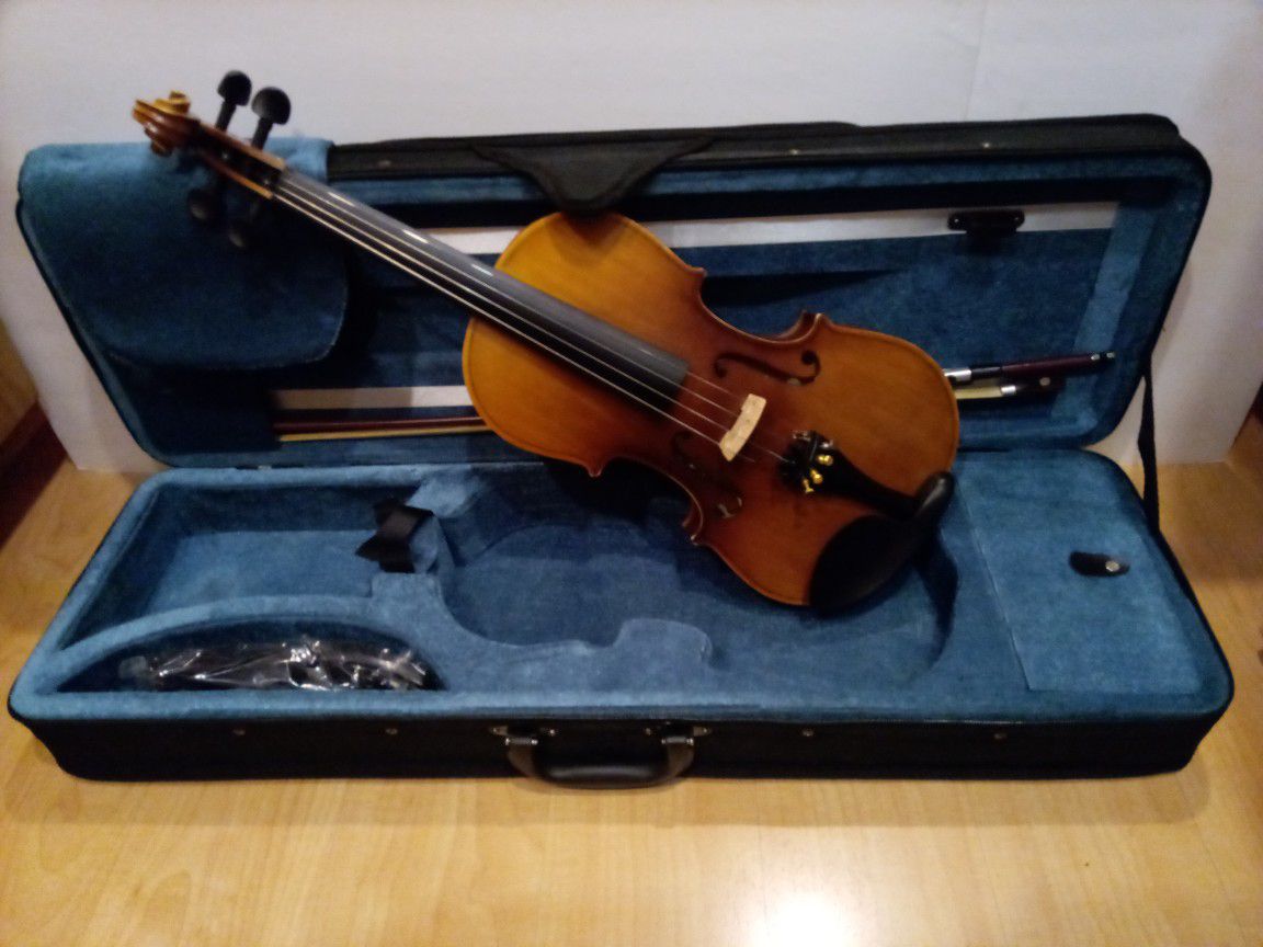 4/4 Violin Outfit From Teacher Ready To Play Perfect!