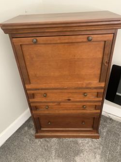 Dresser/ Nightstand 