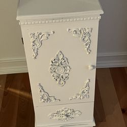 Small nightstand 