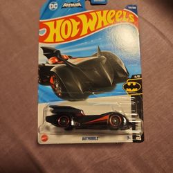 Hot Wheels Batman The Brave And The Bold Batmobile 