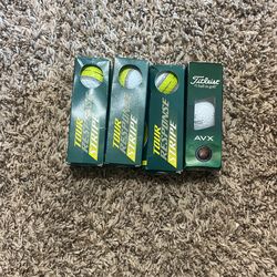 1 Dozen Golf Balls ( 9 Tour Response, 3 Titleist AVX)