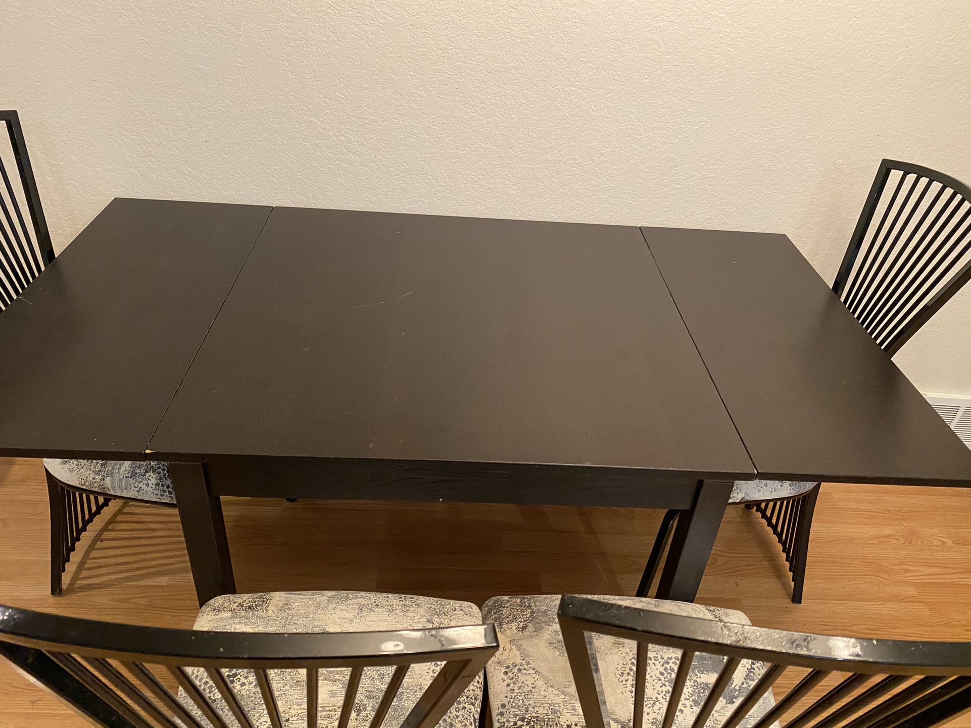 Black Dining Room Table (can Collapse) With 4 Chairs $130 OBO