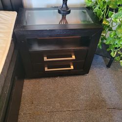 King sized bedroom set