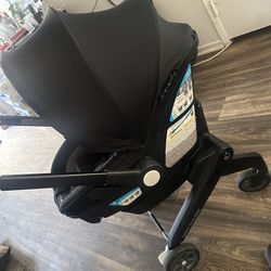Dual Shyft 2-1 Stroller  