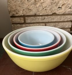 Vintage Pyrex Mixing Bowls
