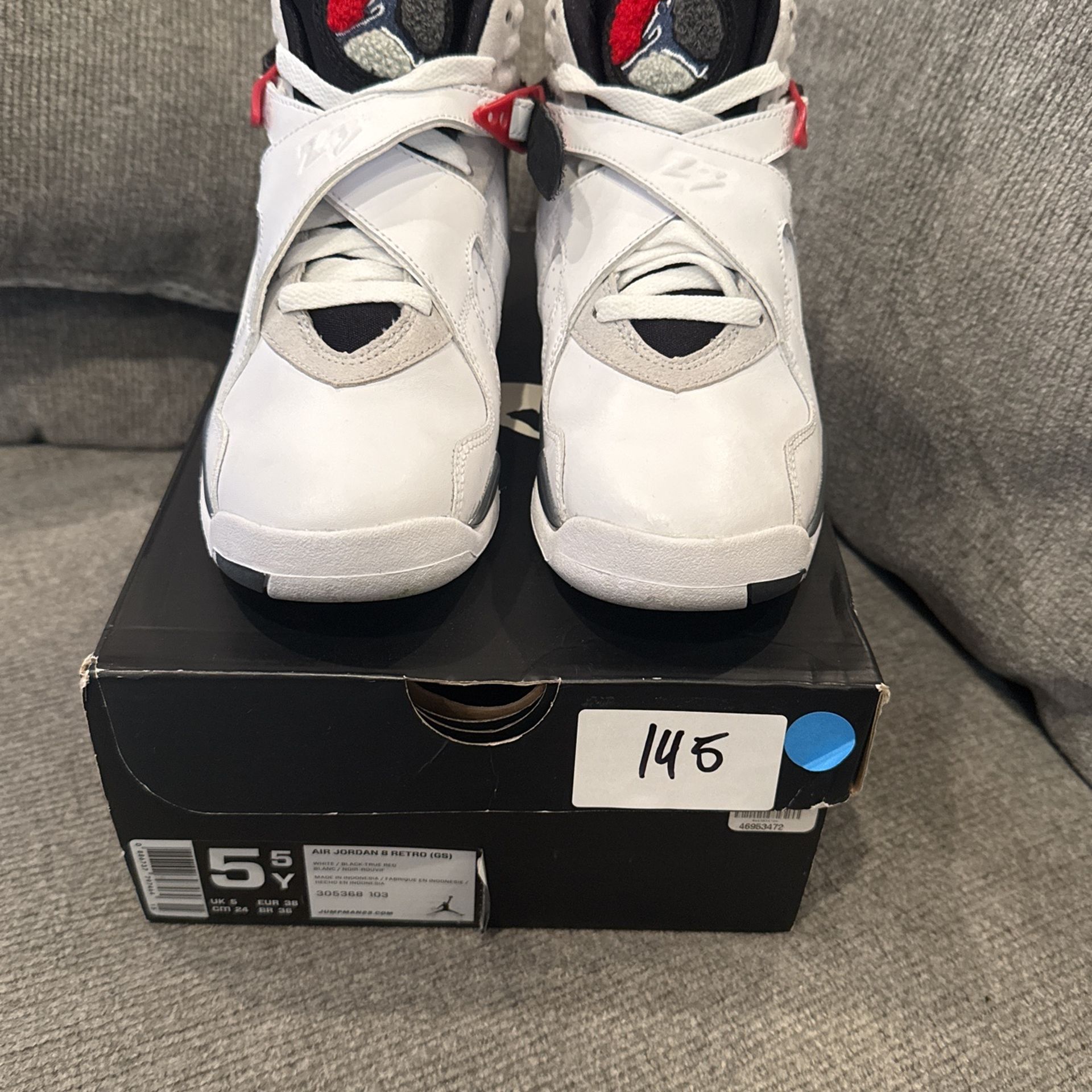 Jordan 8 Retro Bugs Bunny