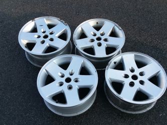 2012 Jeep Recon rims