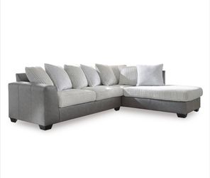 Clairette Court 2-Piece Sectional with Chaise in Alloy