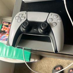 DualShock 5