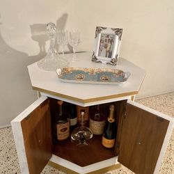 Vintage painted End Table/Bar