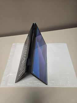 OPEN BOX Lenovo ideaPad 5 2 in 1 16ial10.
Ultra 7/32GB/1TB SSD.
FHD+/BLK/WIN 11/NEW BATTERY.
