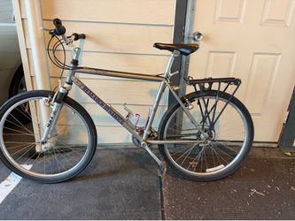 silver Research Dynamics Coyote mountain bike.