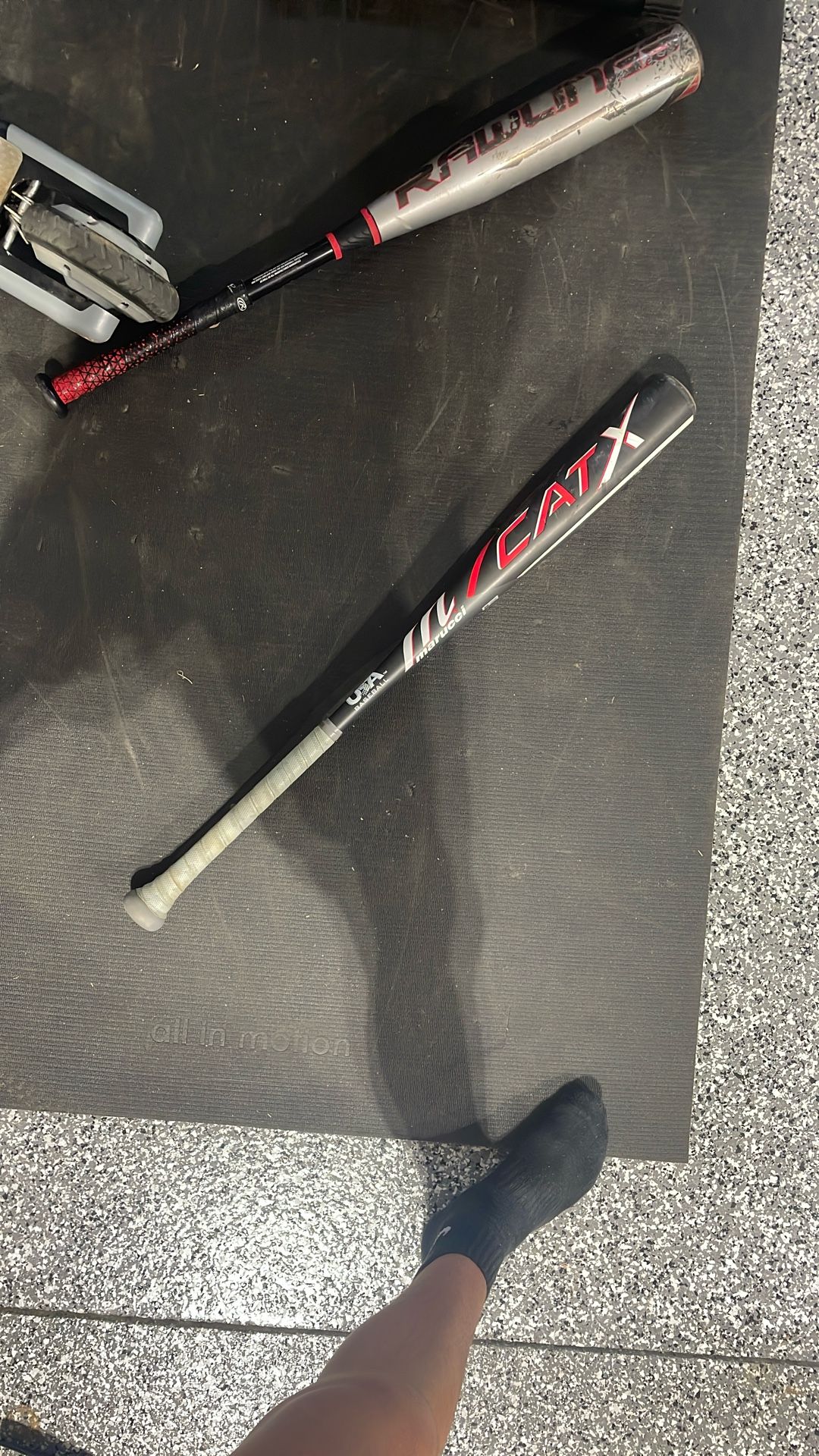 SICK -11 CAT X MARUCCI 30IN BASEBALL BATT