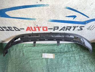 2022 - 2023 - 2024 HYUNDAI TUCSON LIMITED FRONT LOWER BUMPER REFLECTOR OEM AY82414