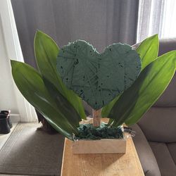 Flower heart base